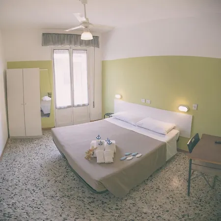 Hotel Urano *